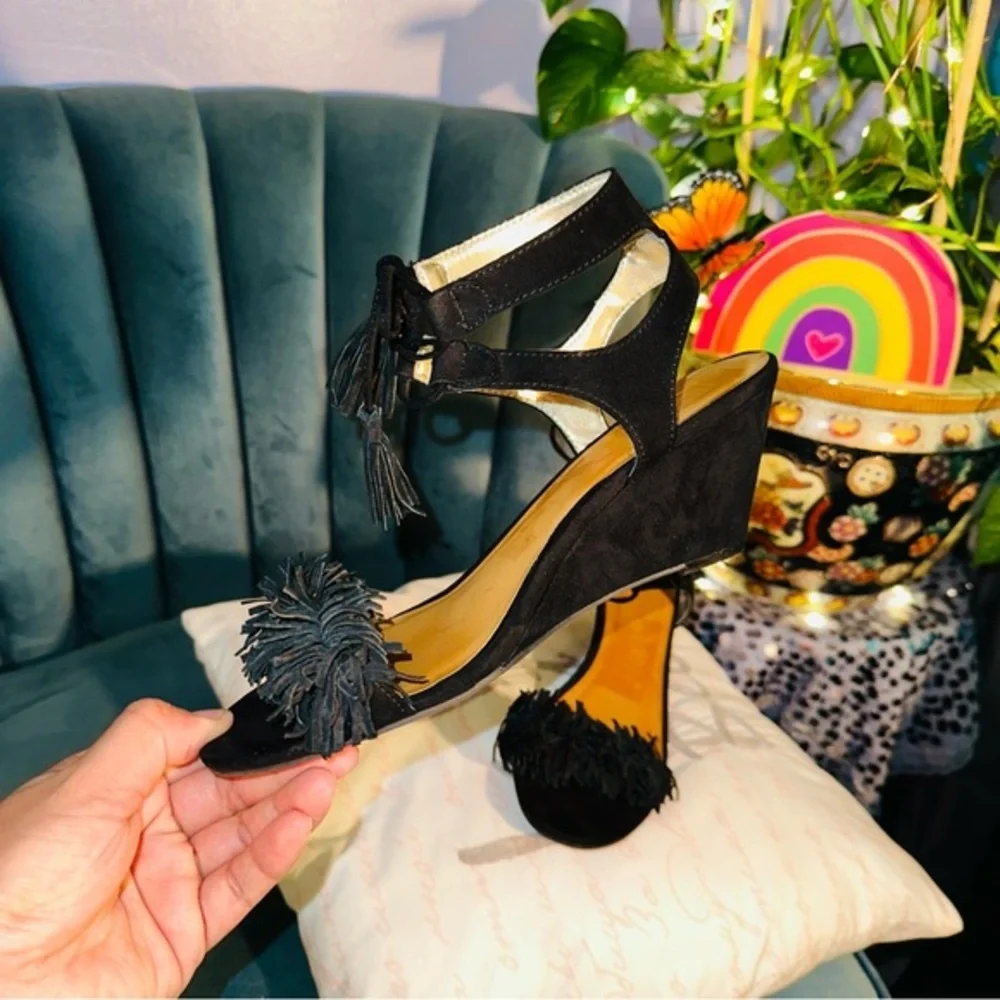Material Girl Haniya Women Suede Wedge Sandal , Black 8